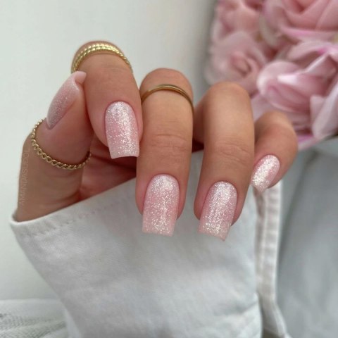 Top do lakierów hybrydowych srebrne drobinki No Wipe FlashOn 7ml SEMILAC