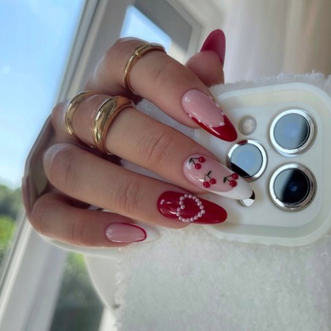 Yoshi Lakier Hybrydowy 242 Pirouette Rouge 6 ml - TPO-free czerwony