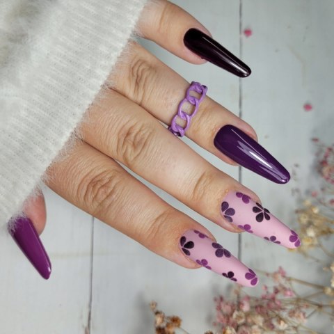 Yoshi Lakier Hybrydowy 246 Larmes de Violette 6 ml - TPO-free ciemny fiolet