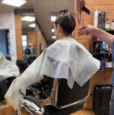 PELERYNKI FRYZJERSKIE DO STRZYŻENIA WŁ. SOFT 25SZT